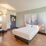 B&B Hotel Hyeres Hotel
