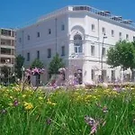 Hotel B&B Hotel Hyeres Hyeres