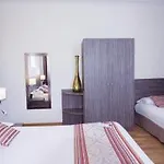 Hotel B&B Hôtel Hyeres 2*