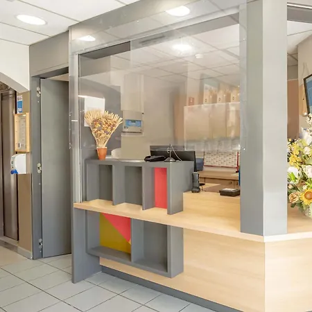 酒店 B&B Hotel Hyeres 耶尔