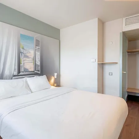 B&B Hotel Hyeres 2* イエール