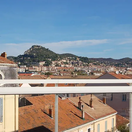 Szálloda B&B Hotel Hyeres