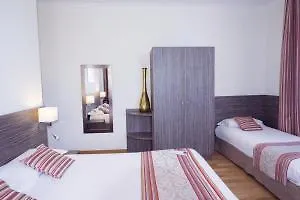 Szálloda B&B Hotel Hyeres 2*