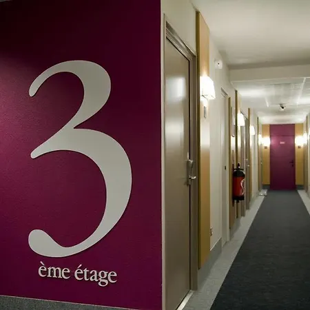 B&B Hotel Hyeres 2* 耶尔