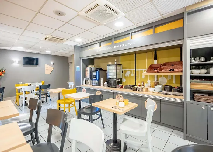 B&B Hotel Hyeres Hotell