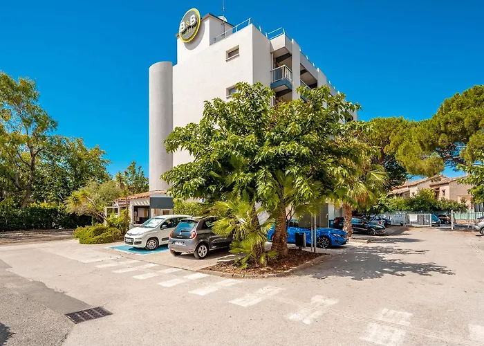 Hotell B&B Hotel Hyeres Hyères