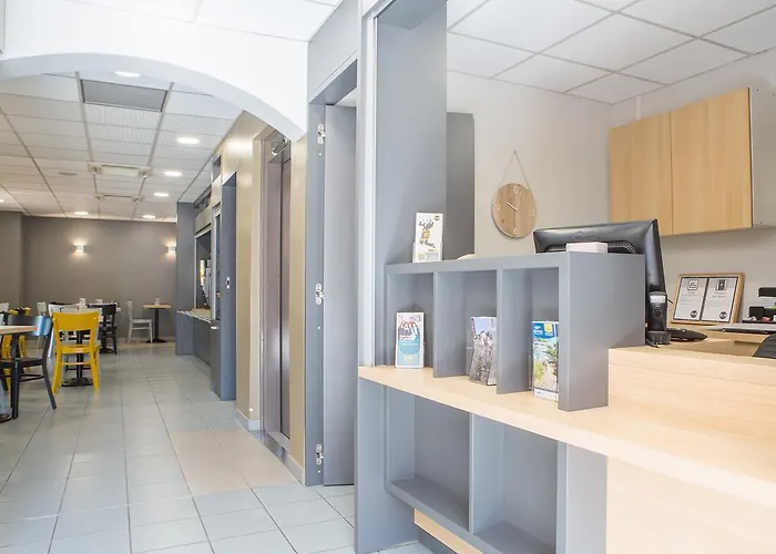 B&B Hotel Hyeres Hotell