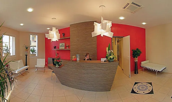 Hotel B&B HOTEL Hyères