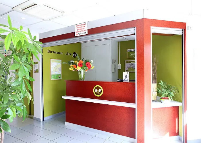 B&B Hotel Hyeres Hotell