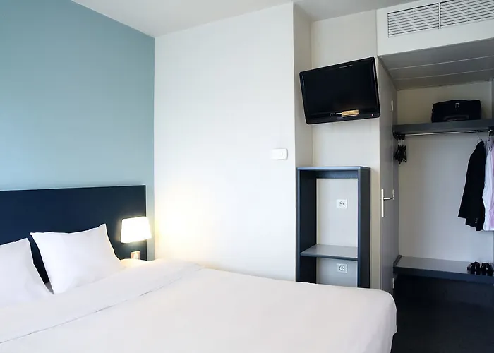 B&B HOTEL Hyères Hotel Hyères