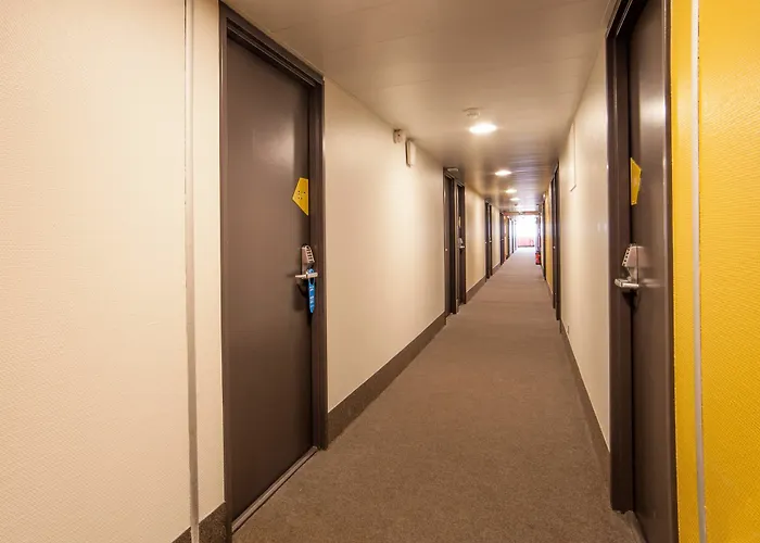 B&B Hotel Hyeres Hyères